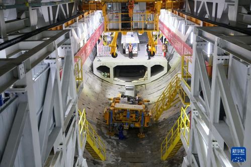 新春走基层 | 进京大通道 春节施工不停歇，道路建设战犹酣